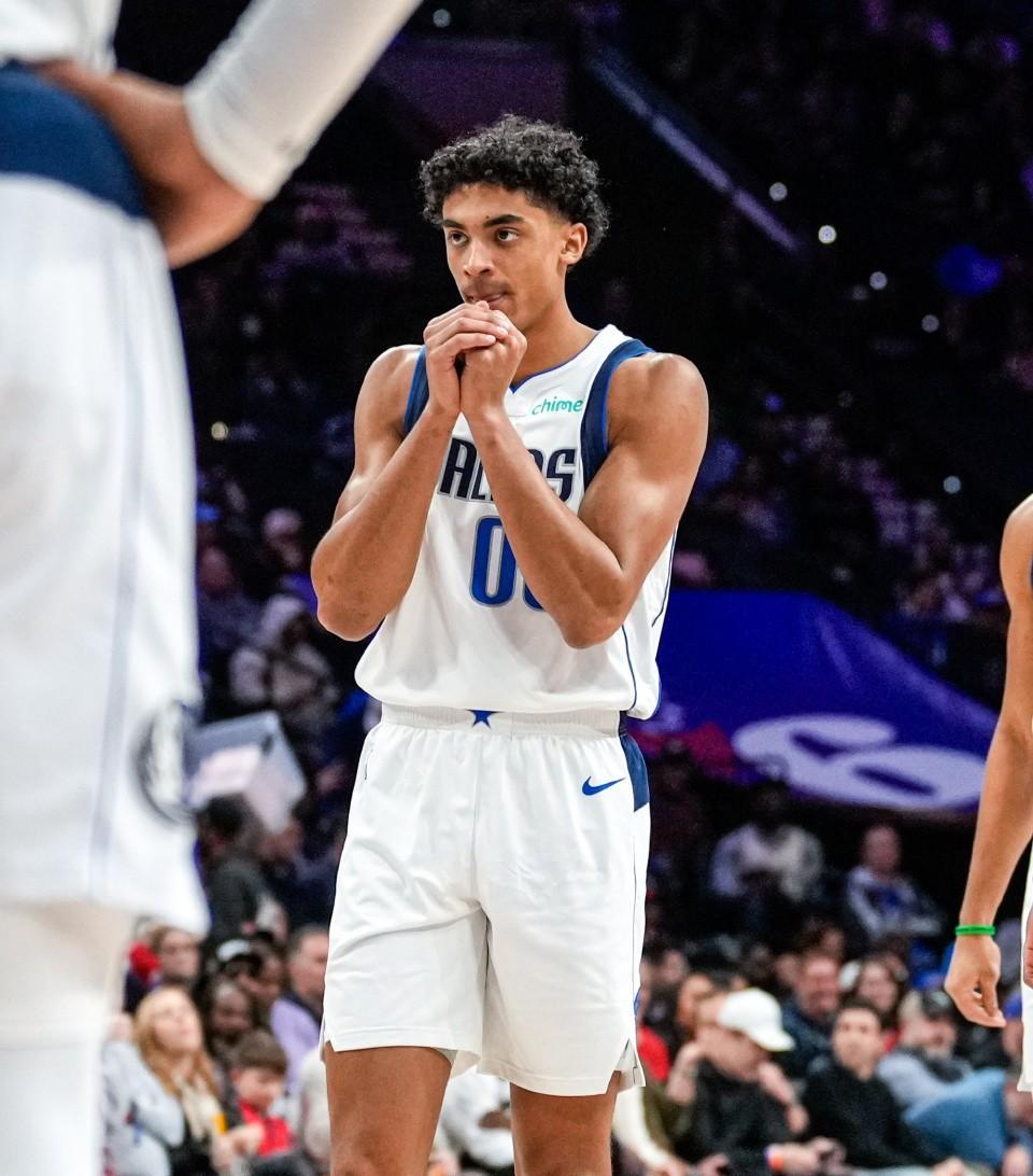 76人新秀表现惊艳，全场观众掌声不断，文化下载.