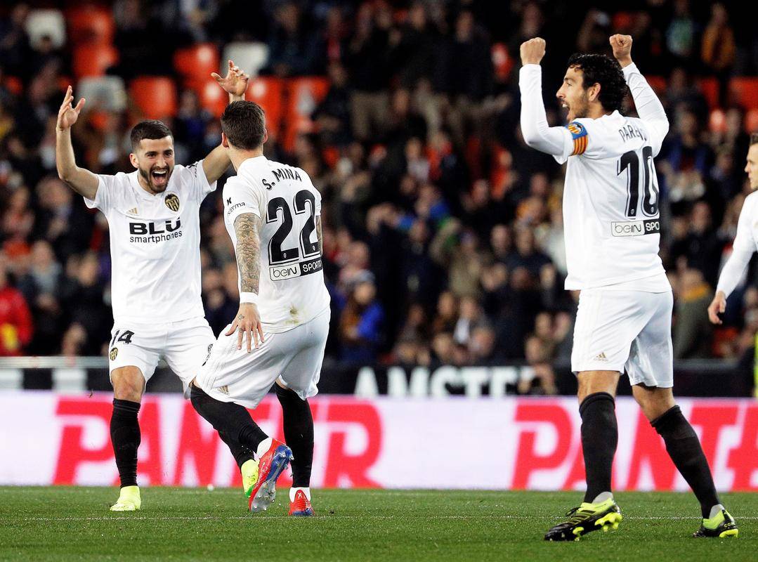 九游客户端下载关于西甲冲刺阶段再迎强敌，勒沃库森回应争议，主帅态度——信心回归，球队文化再被提及的信息